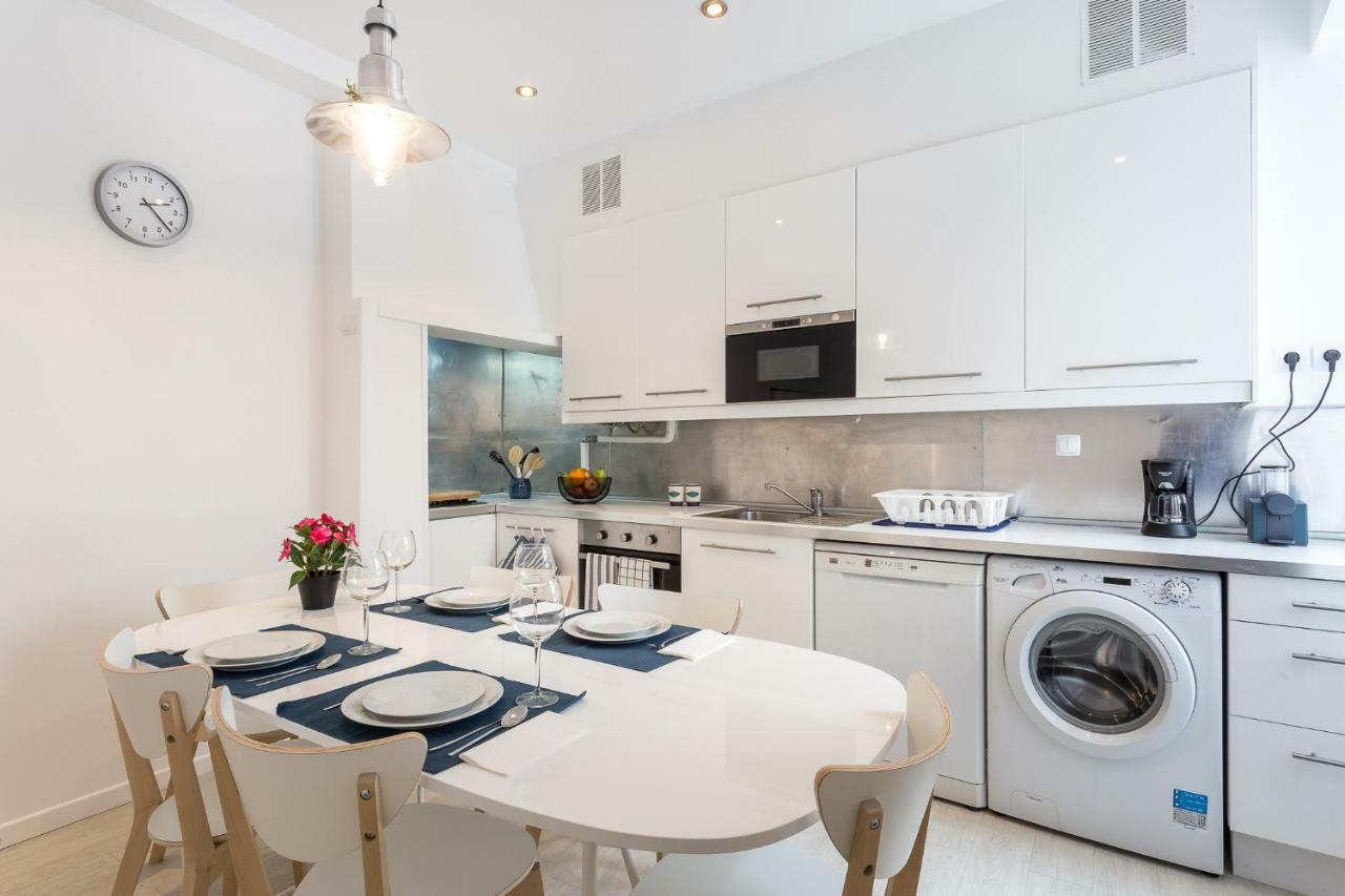 Three Bedroom Apartment In Historical Centre -Bairro Alto Lisboa Dış mekan fotoğraf