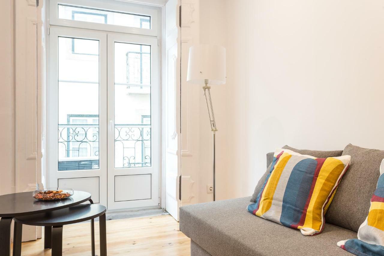 Three Bedroom Apartment In Historical Centre -Bairro Alto Lisboa Dış mekan fotoğraf