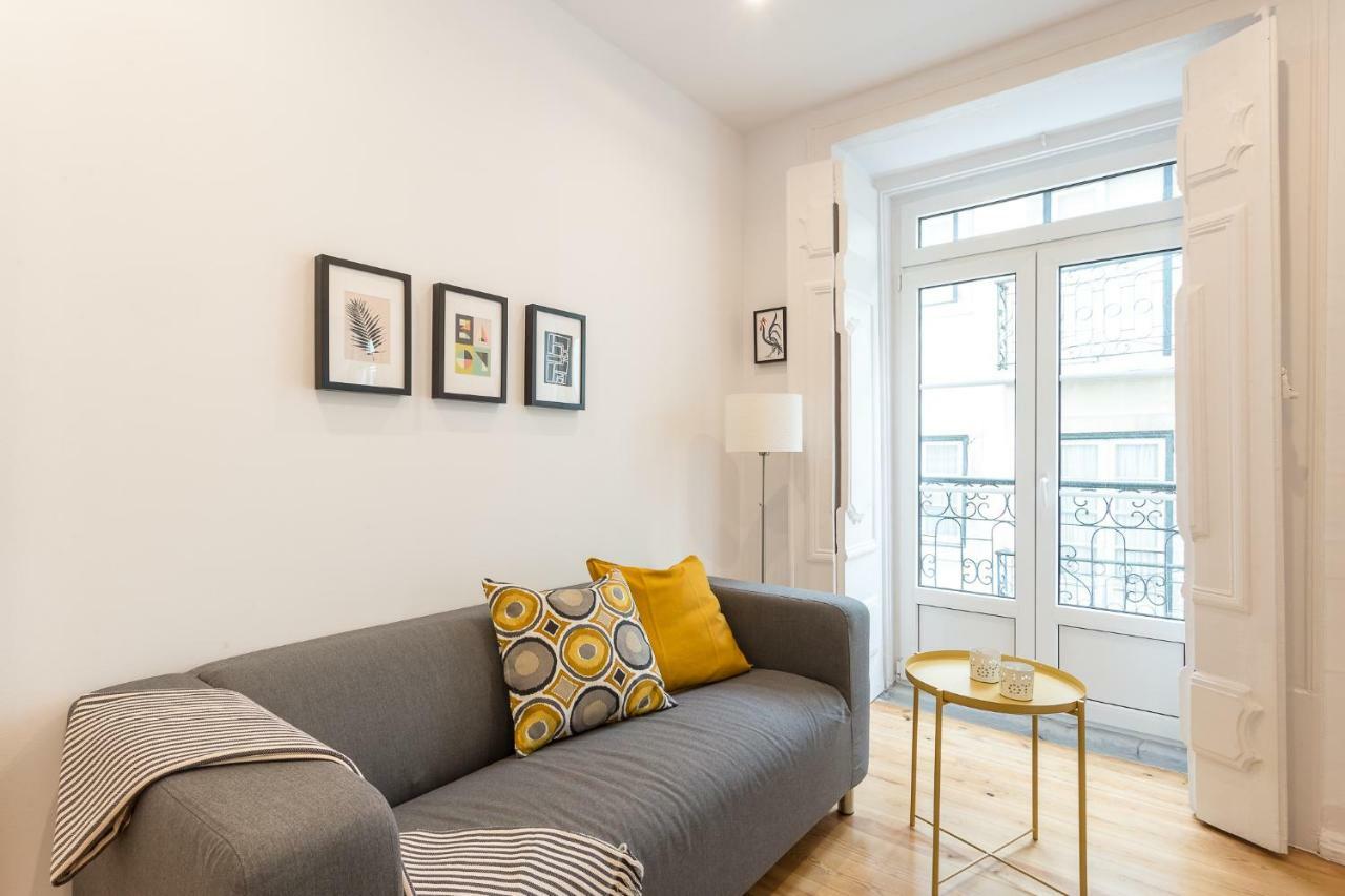 Three Bedroom Apartment In Historical Centre -Bairro Alto Lisboa Dış mekan fotoğraf